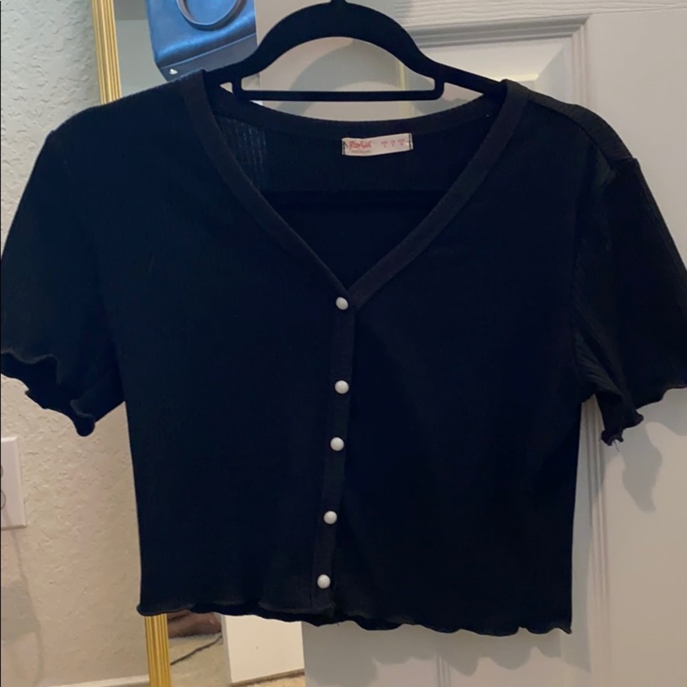 Short sleeve black button down crop top.